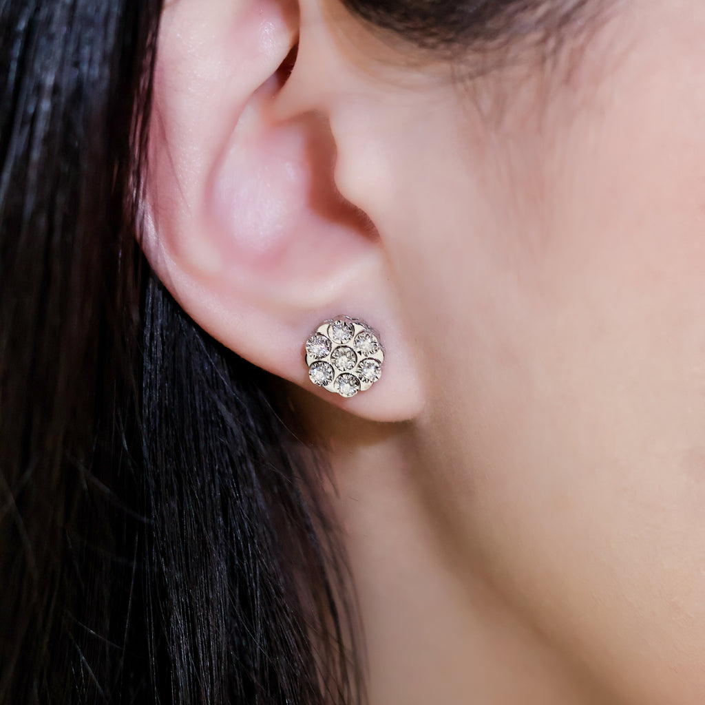 Marguerite Studs