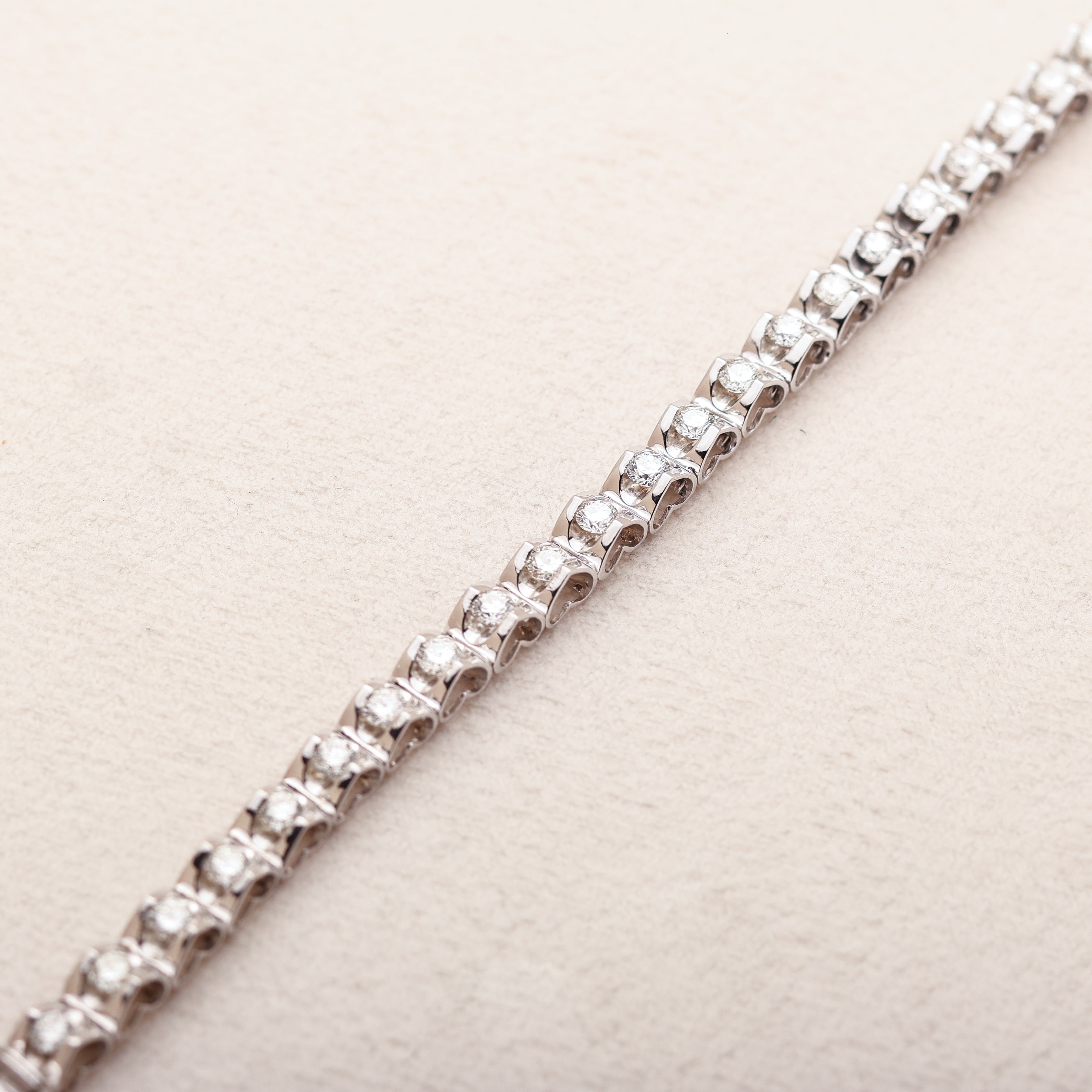 Lorelei Heart Tennis Bracelet