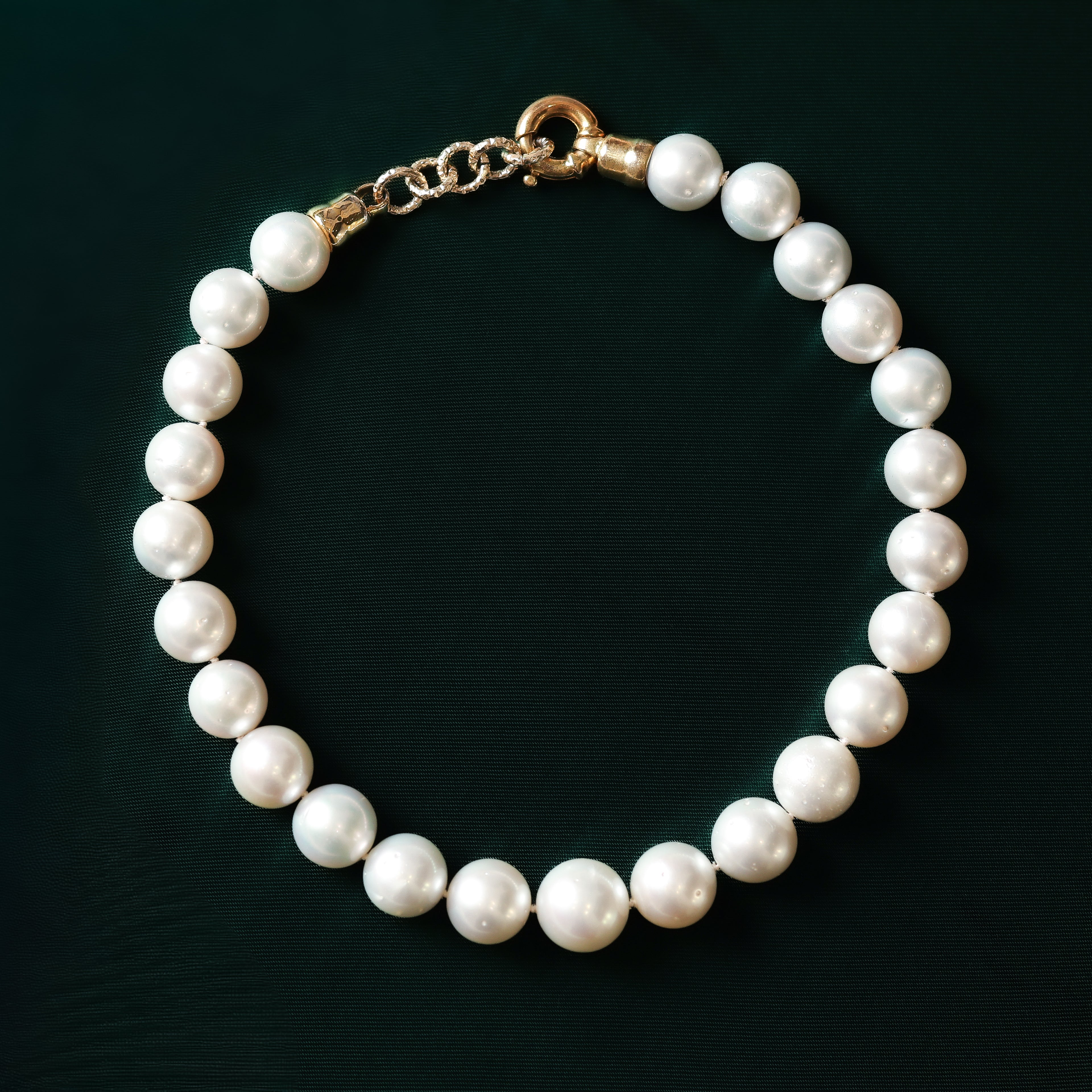 White South Sea Pearl Choker
