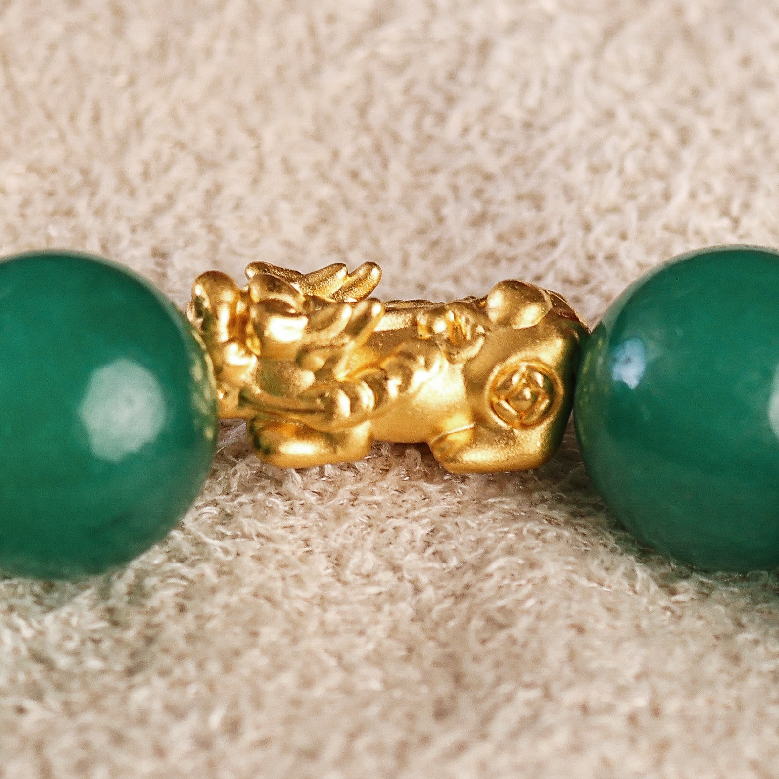 Pi Yao Charm and Green Agate Bracelet