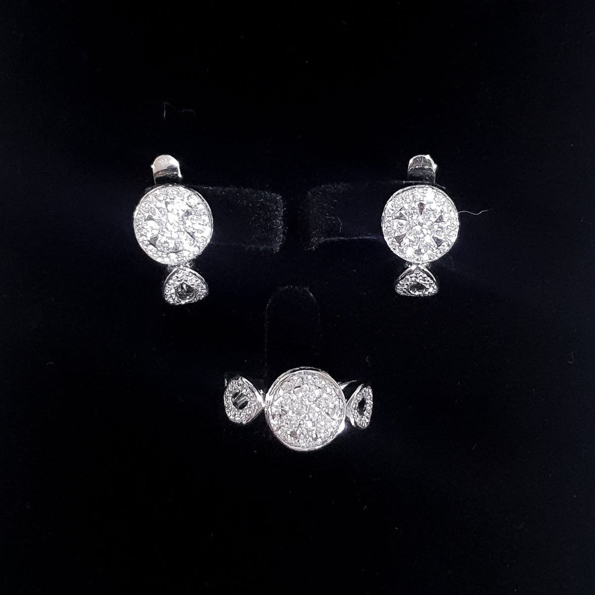 Priscilla Set